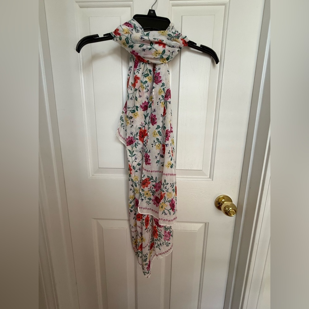 Old Navy Multicolor Floral Scarf